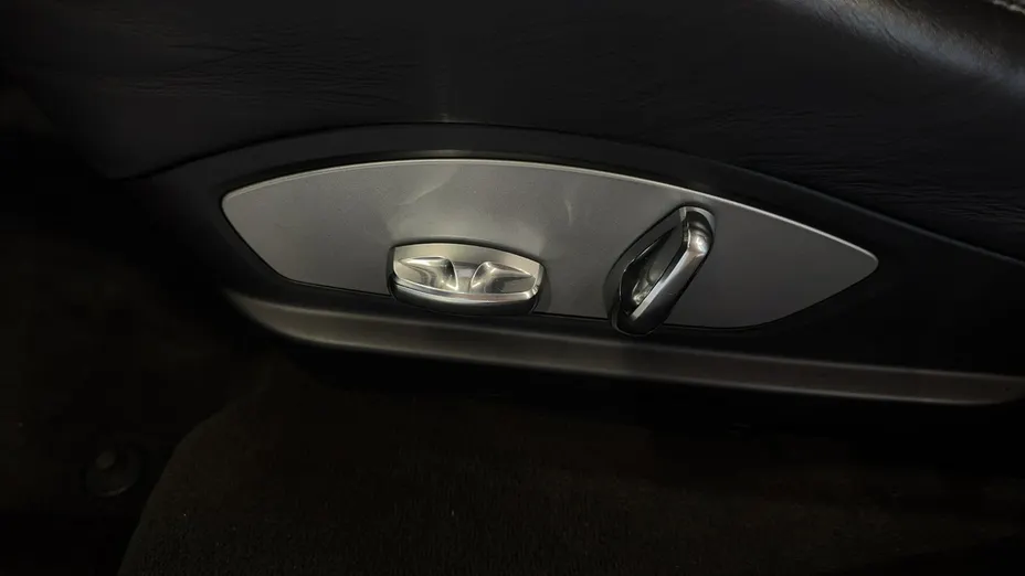PORSCHE Panamera -