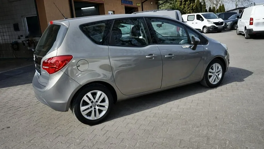 OPEL Meriva -
