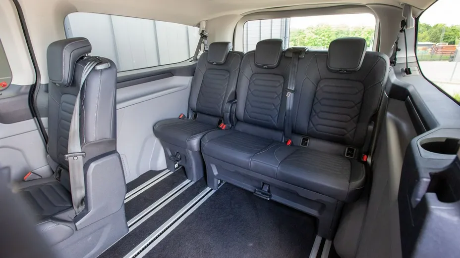 FORD Tourneo Custom -
