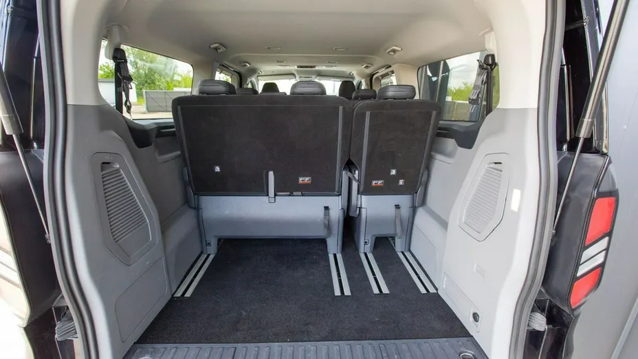 FORD Tourneo Custom -