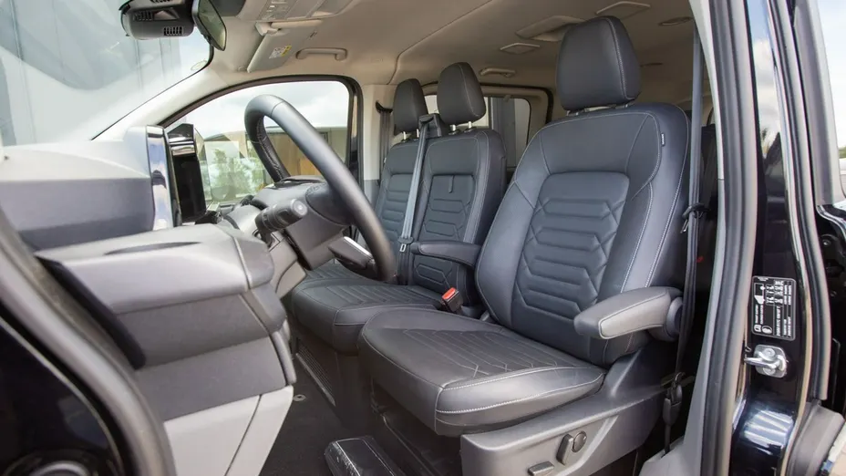 FORD Tourneo Custom -