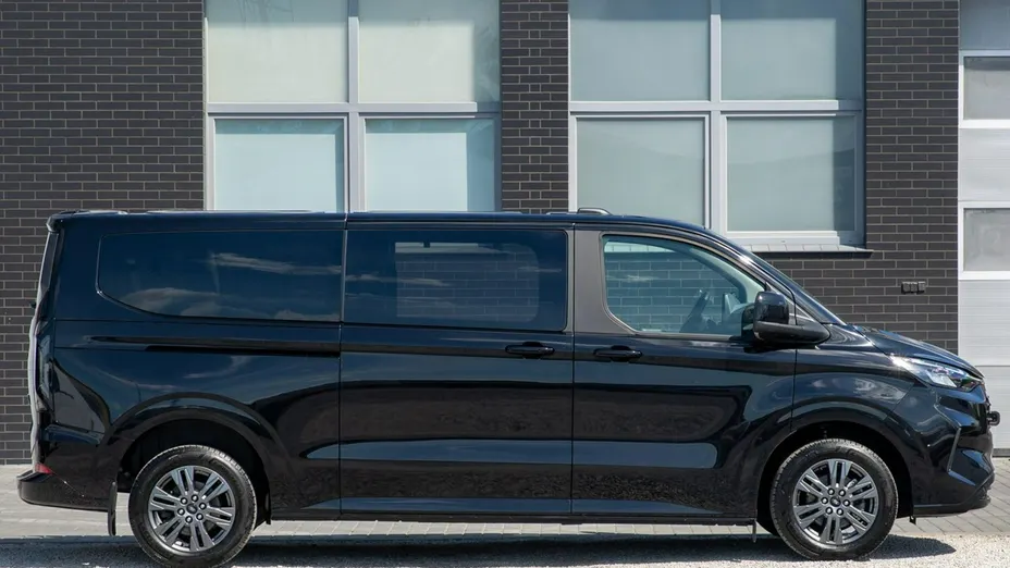FORD Tourneo Custom -