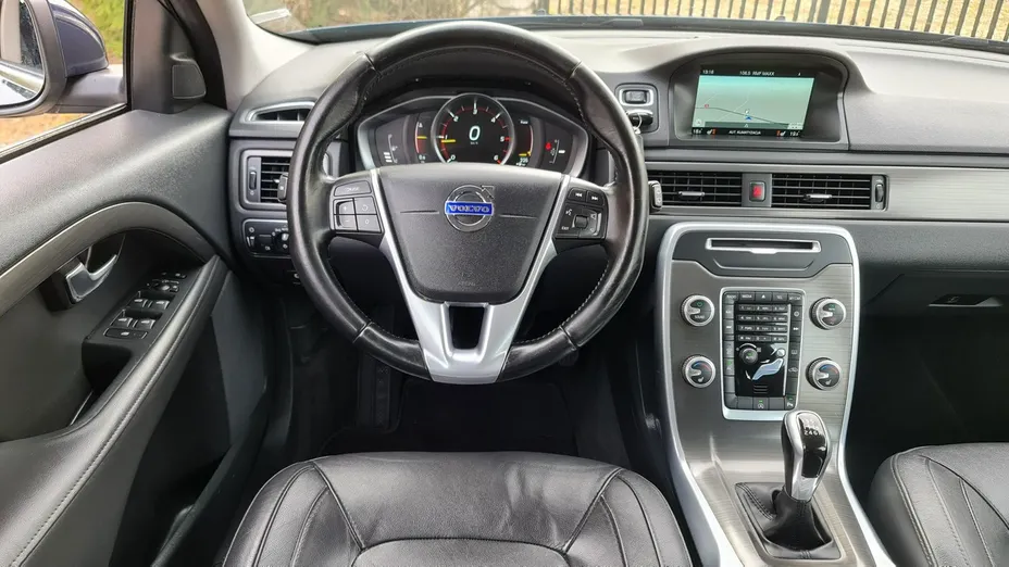 VOLVO V70 -