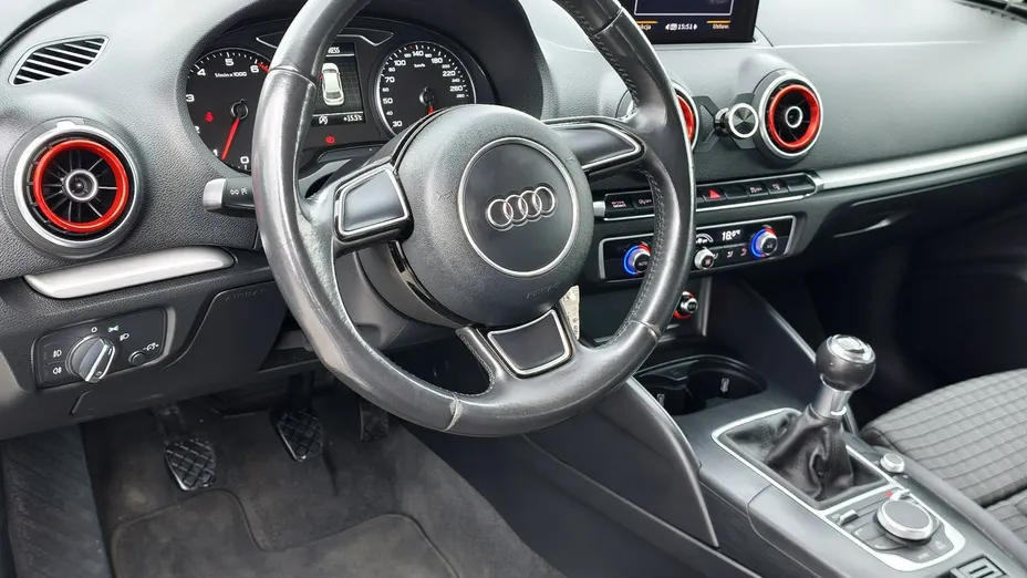 AUDI A3 -