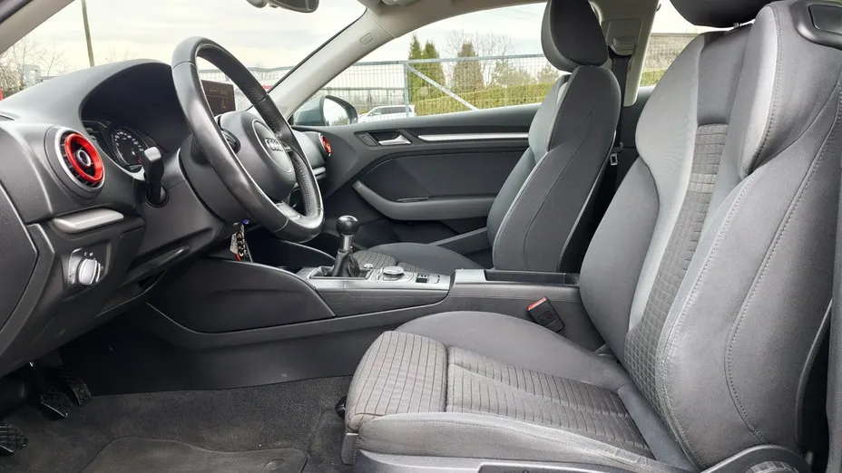 AUDI A3 -