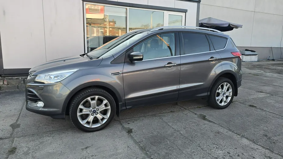 FORD Kuga -