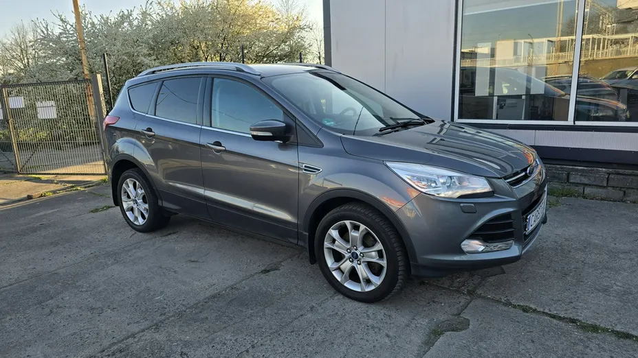 FORD Kuga -