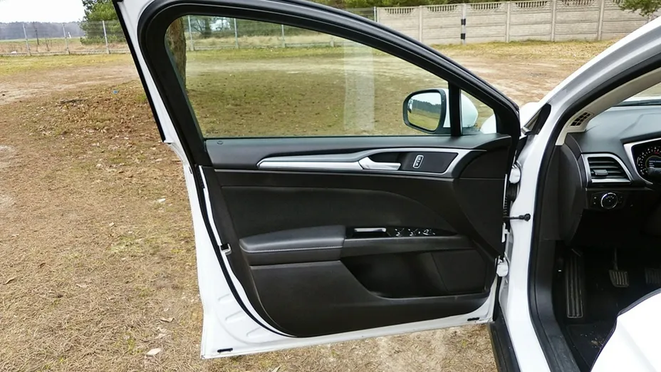 FORD Mondeo -