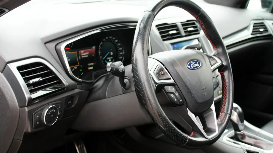 FORD Mondeo -