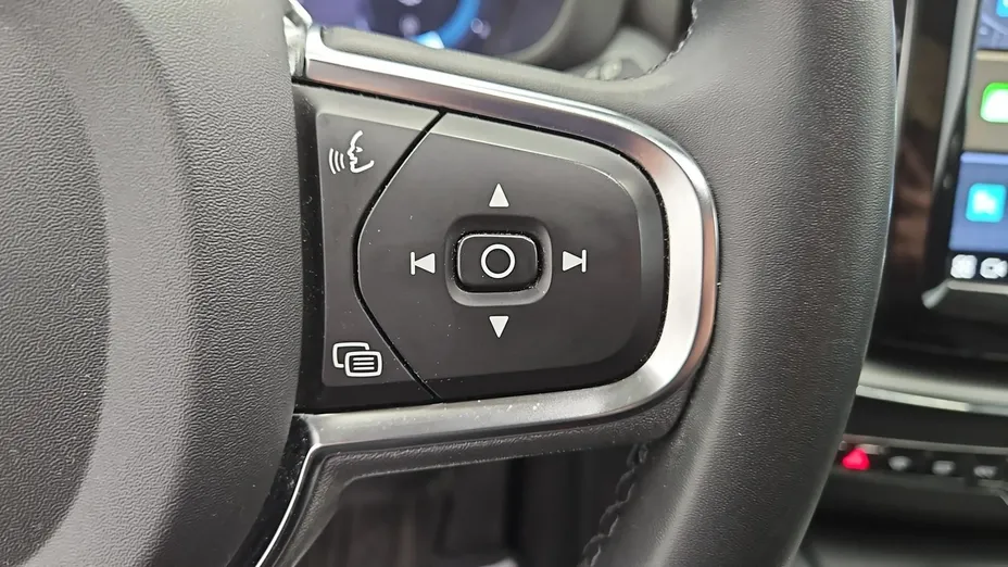 VOLVO XC60 -