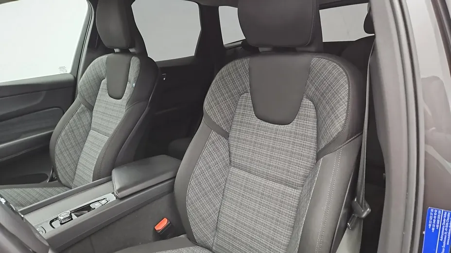 VOLVO XC60 -