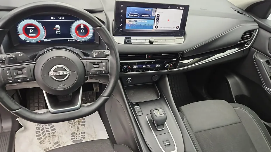NISSAN Qashqai -