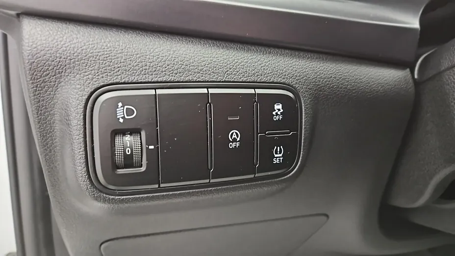 HYUNDAI i20 -