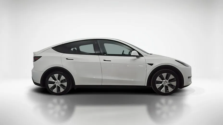 TESLA Model Y -