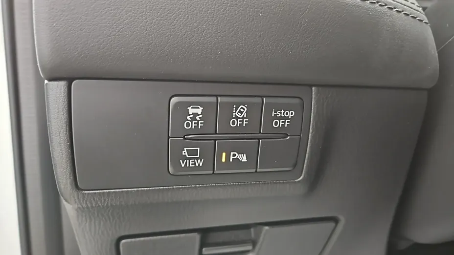 MAZDA 6 -