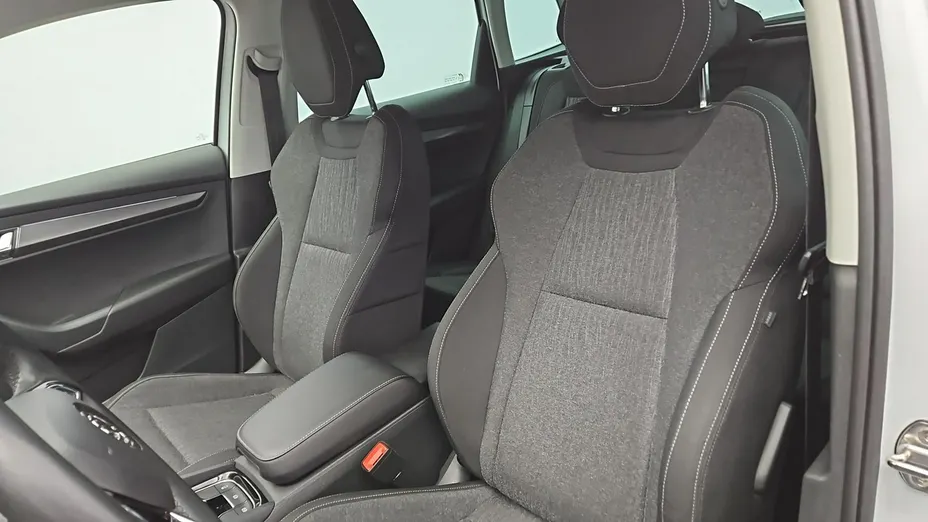 SKODA Karoq -