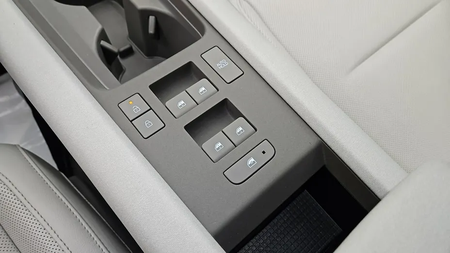 HYUNDAI Ioniq 6 -