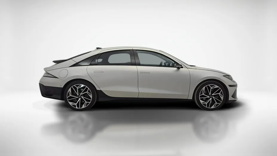 HYUNDAI Ioniq 6 -