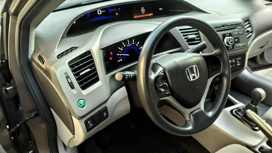 HONDA Civic -