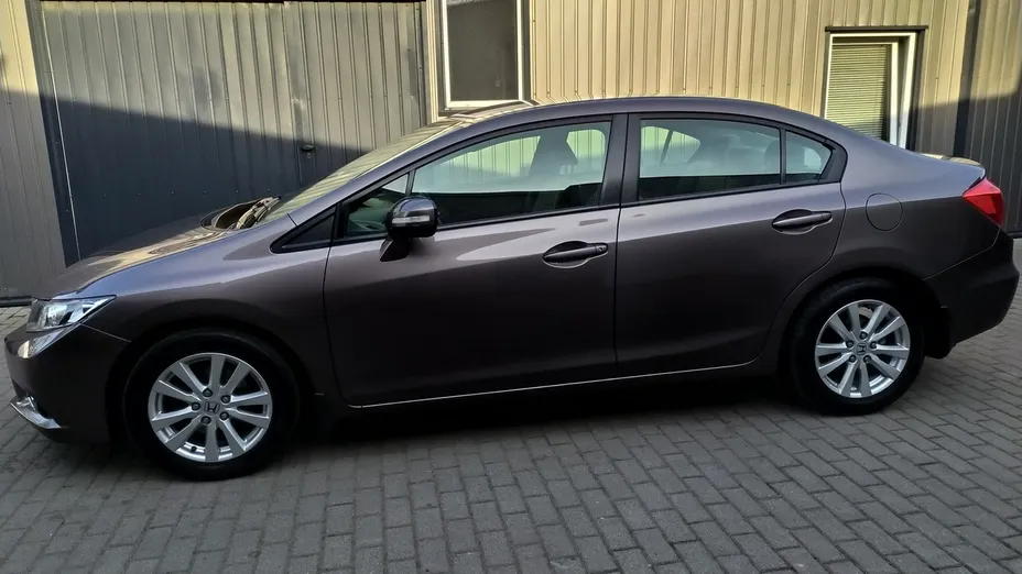 HONDA Civic -