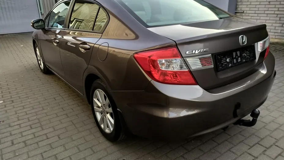 HONDA Civic -