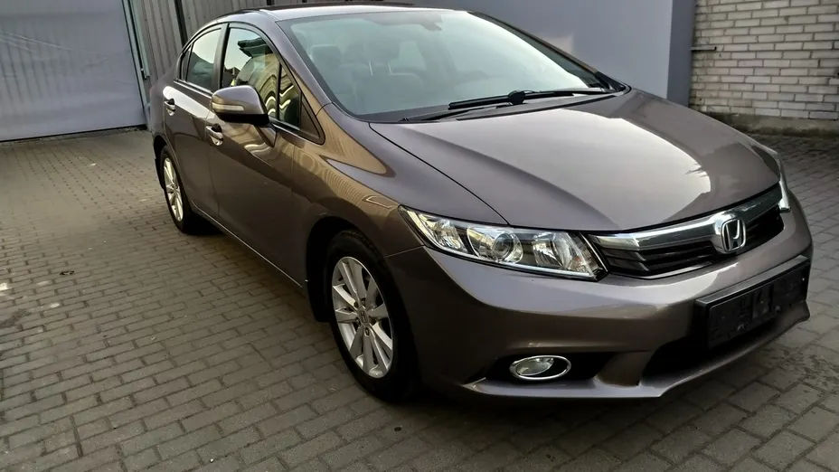 HONDA Civic -