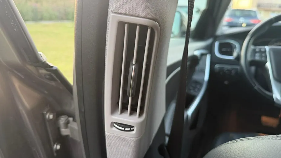 VOLVO V60 -