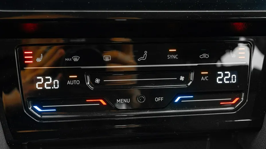 VOLKSWAGEN Passat -