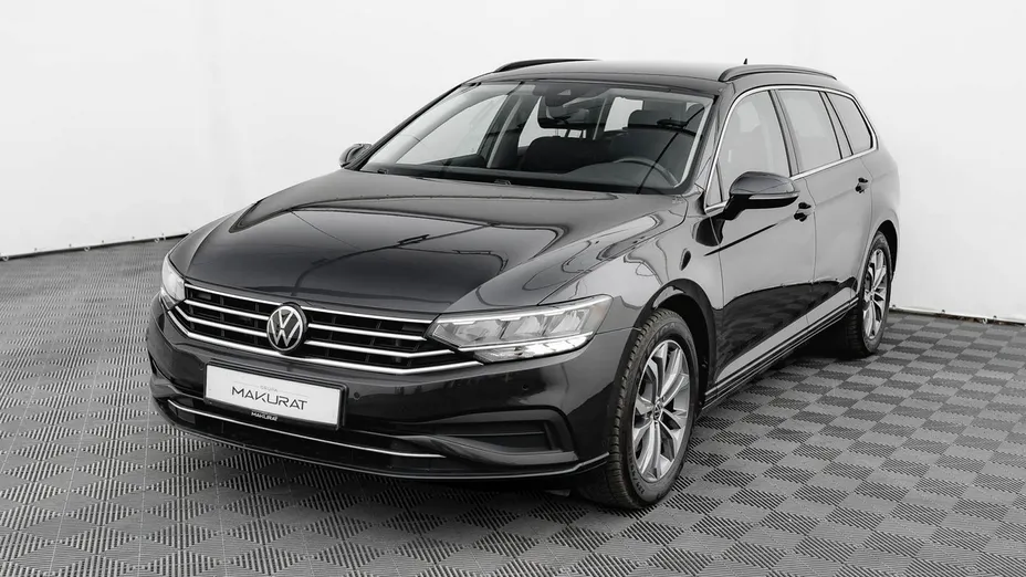 VOLKSWAGEN Passat -