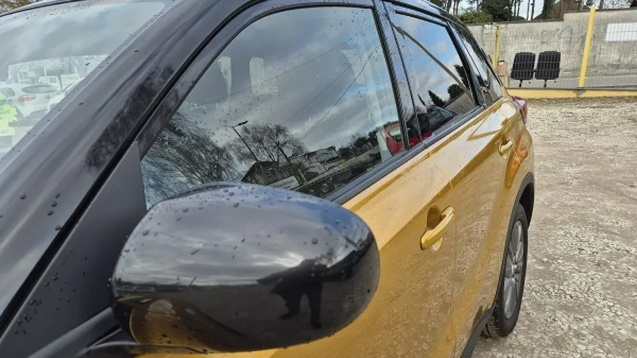 SUZUKI Vitara -