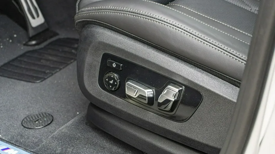 BMW X6 -
