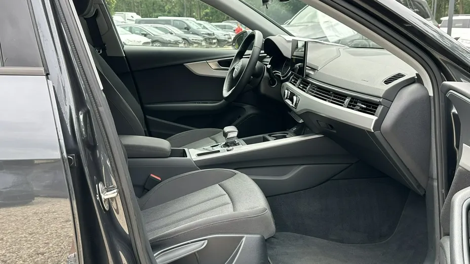 AUDI A4 -