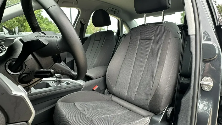 AUDI A4 -