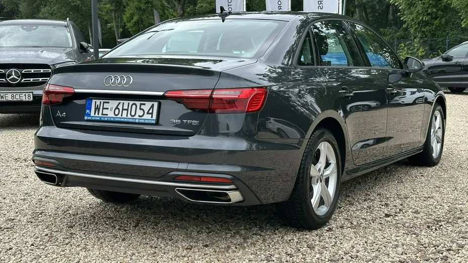 AUDI A4 -