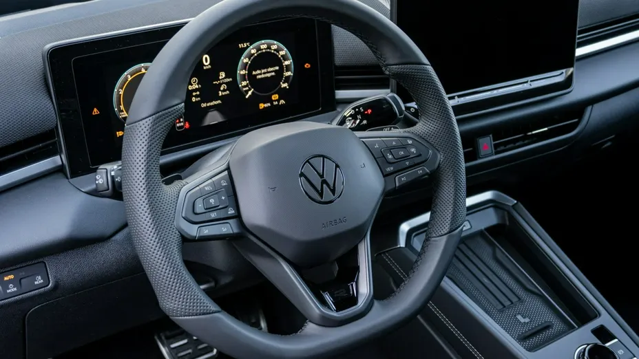 VOLKSWAGEN T-ROC -