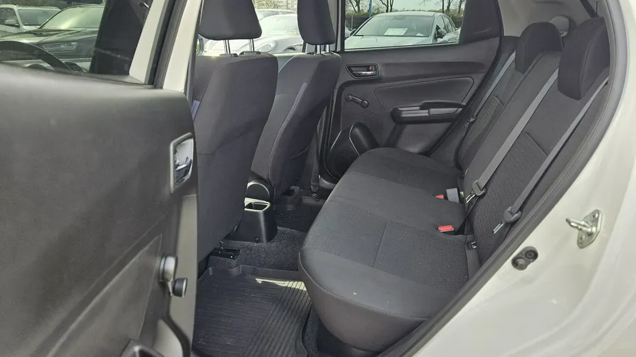 SUZUKI Swift -