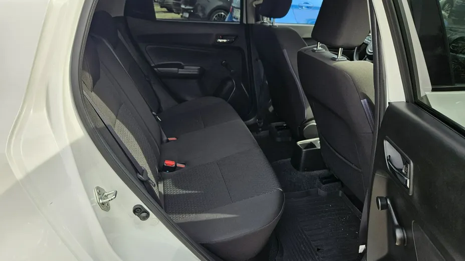 SUZUKI Swift -