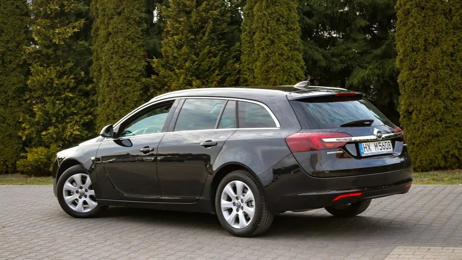 OPEL Insignia -