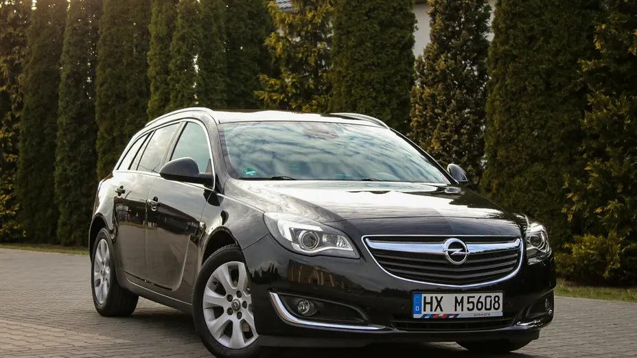OPEL Insignia -