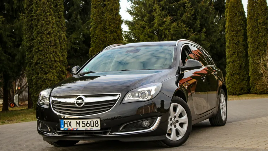 OPEL Insignia -