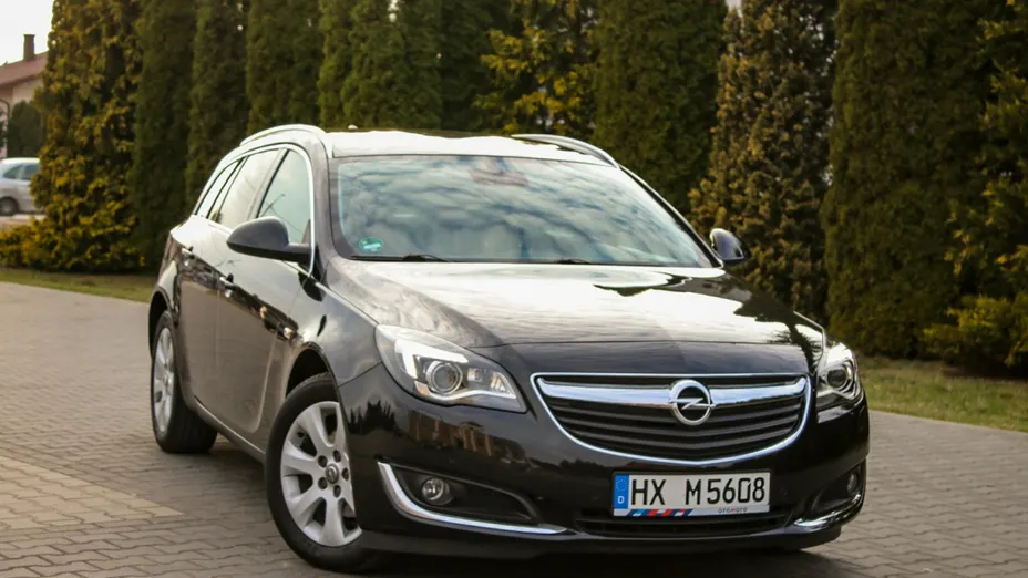 OPEL Insignia -