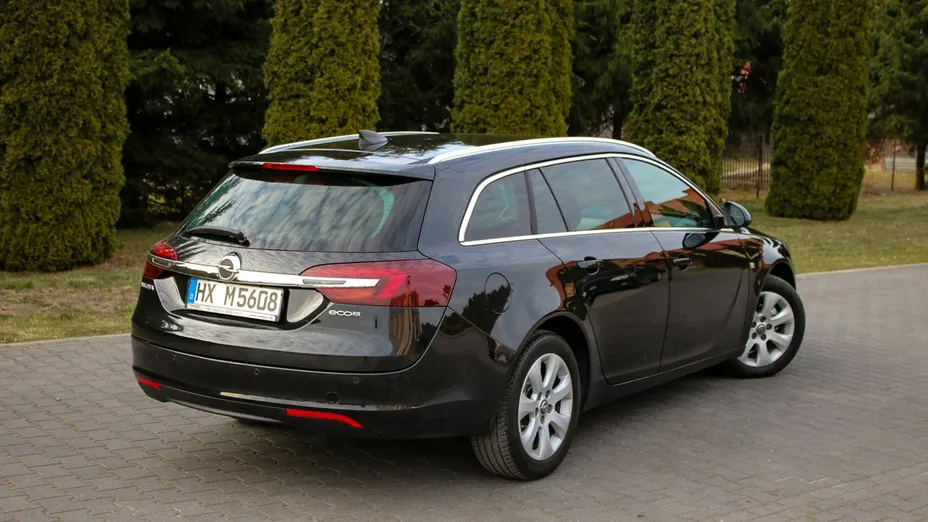 OPEL Insignia -