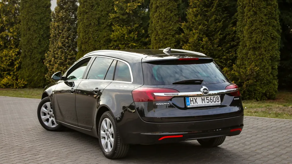 OPEL Insignia -