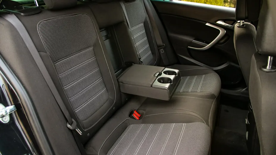 OPEL Insignia -
