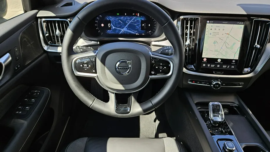VOLVO V60 -