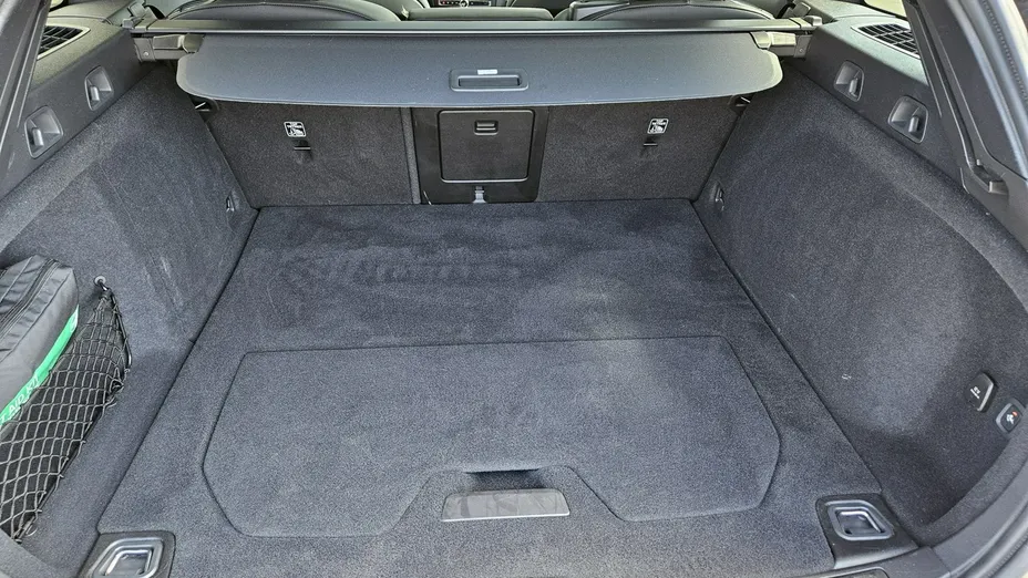 VOLVO V60 -
