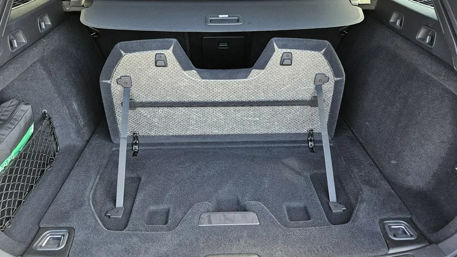 VOLVO V60 -