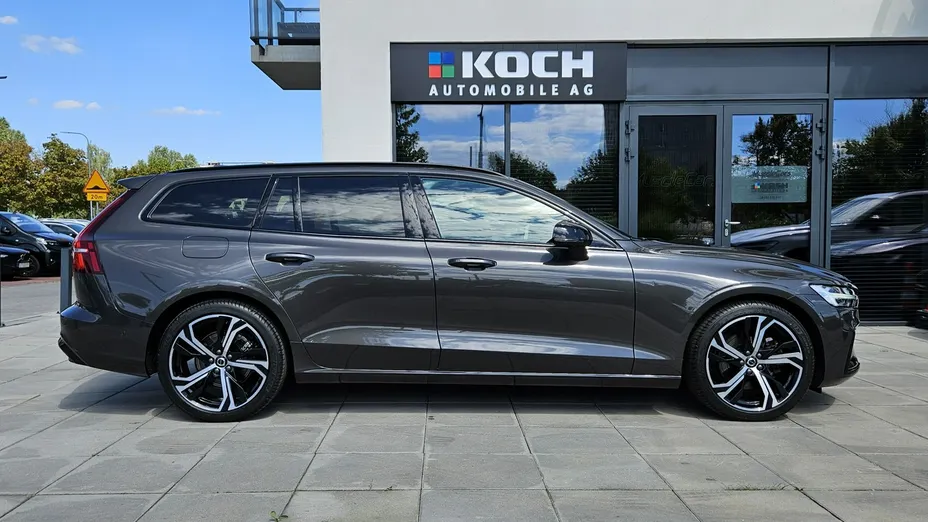 VOLVO V60 -