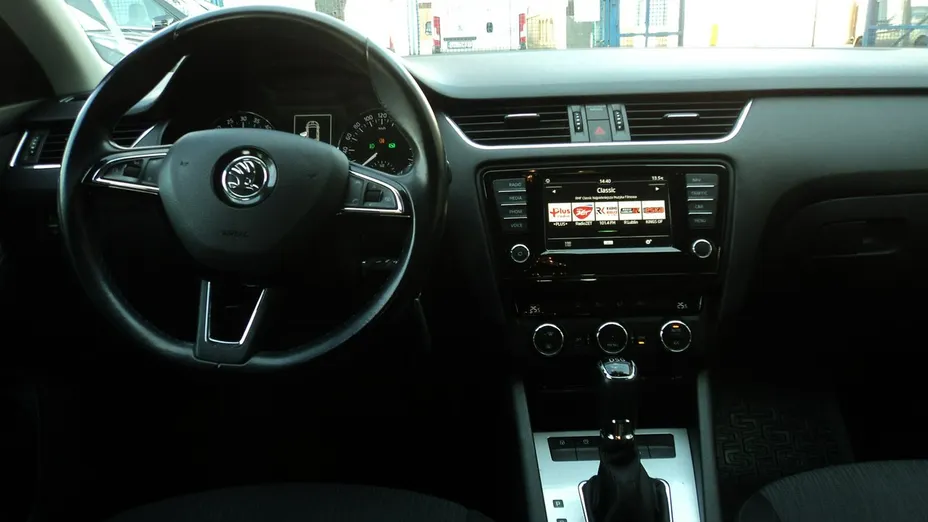 SKODA Octavia -