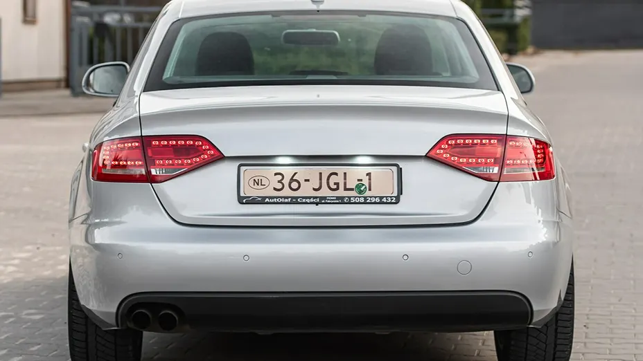 AUDI A4 -